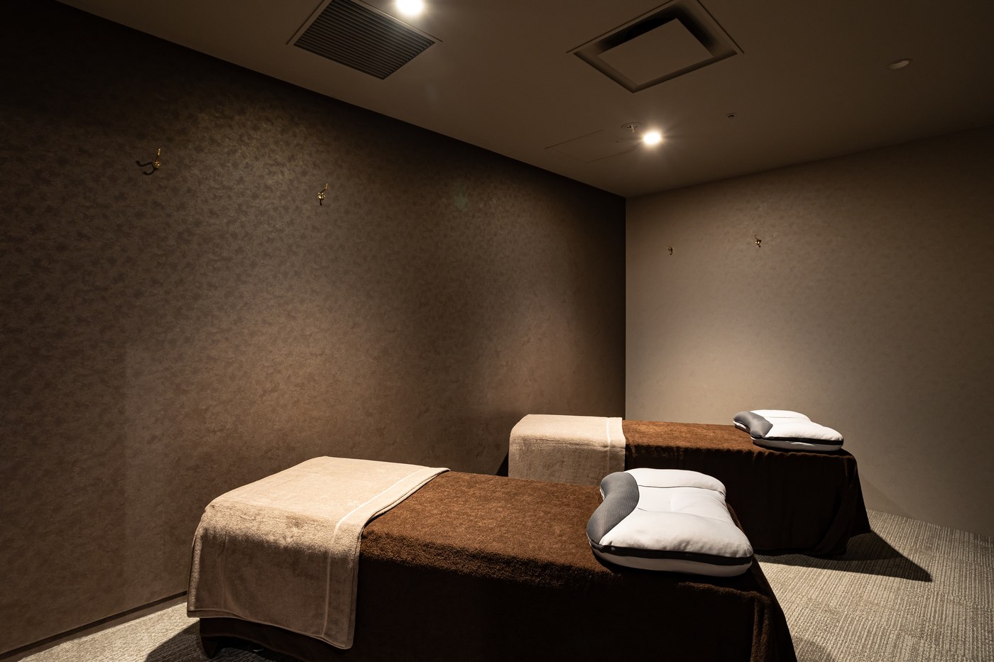 Private room at Namikoshi Shiatsu Salon
